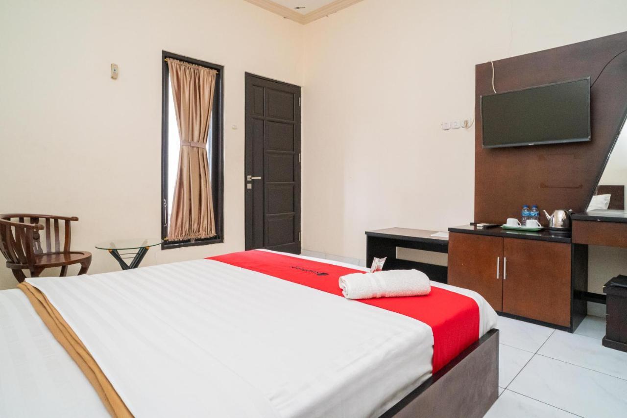 RedDoorz @ Wisma Pangrango Palangka Raya Zewnętrze zdjęcie