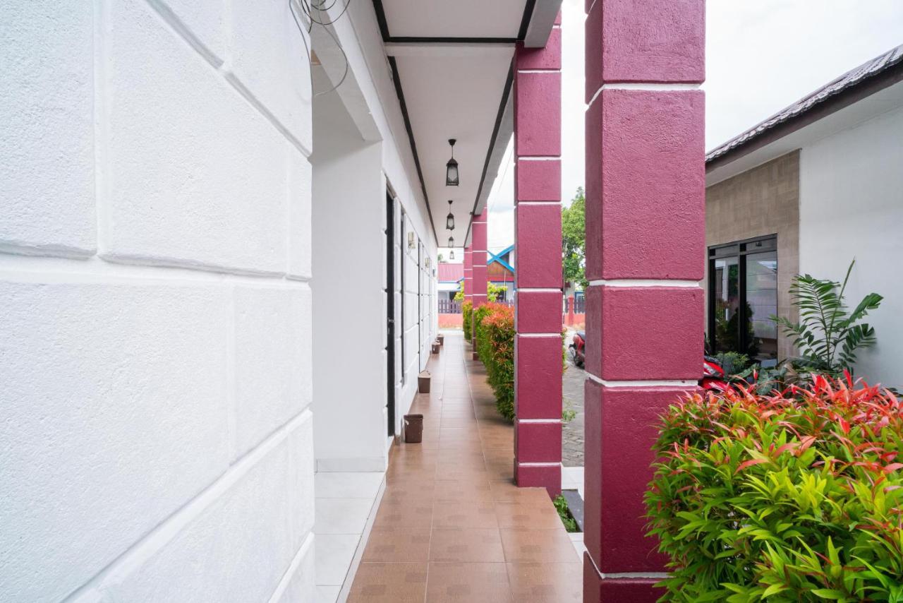 RedDoorz @ Wisma Pangrango Palangka Raya Zewnętrze zdjęcie