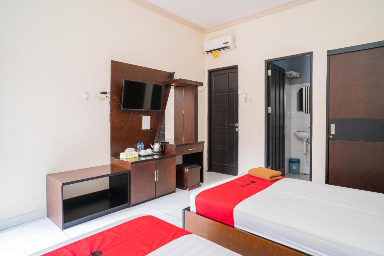RedDoorz @ Wisma Pangrango Palangka Raya Zewnętrze zdjęcie