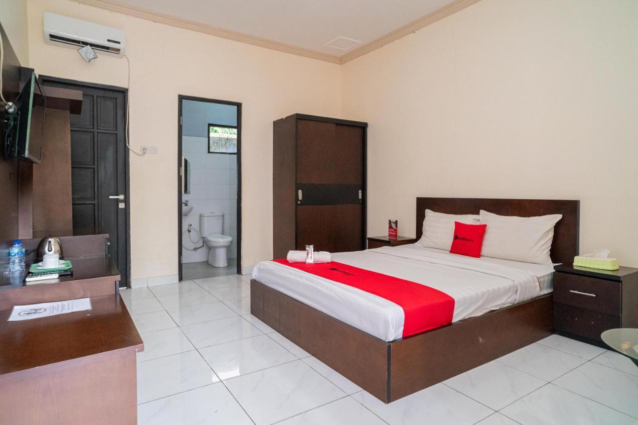 RedDoorz @ Wisma Pangrango Palangka Raya Zewnętrze zdjęcie