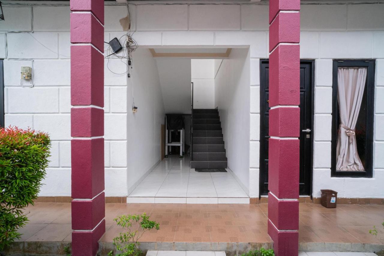 RedDoorz @ Wisma Pangrango Palangka Raya Zewnętrze zdjęcie