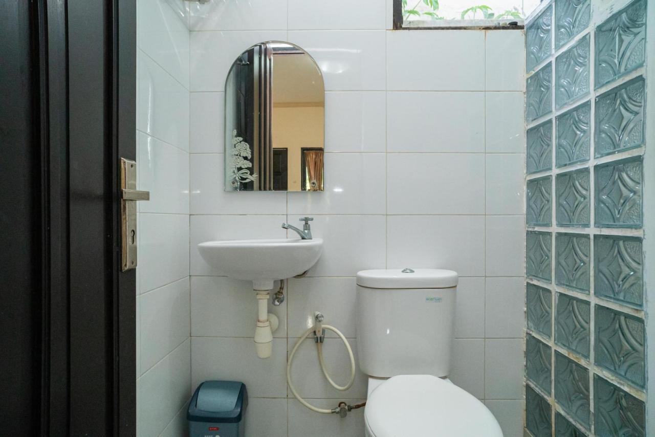 RedDoorz @ Wisma Pangrango Palangka Raya Zewnętrze zdjęcie